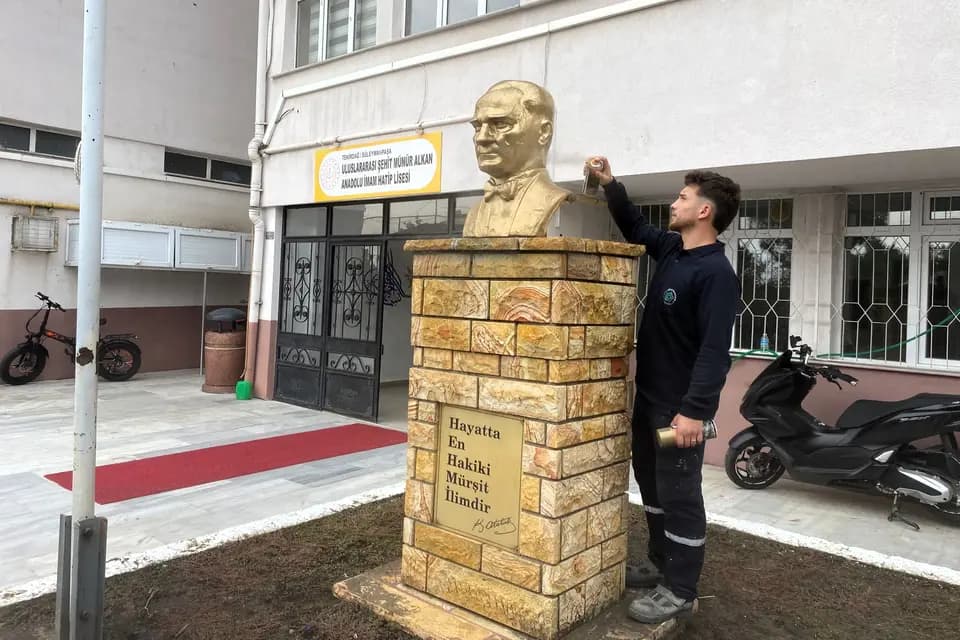Süleymanpaşa'da Yol, Altyapı ve Çevre Düzenleme Çalışmaları Sürüyor