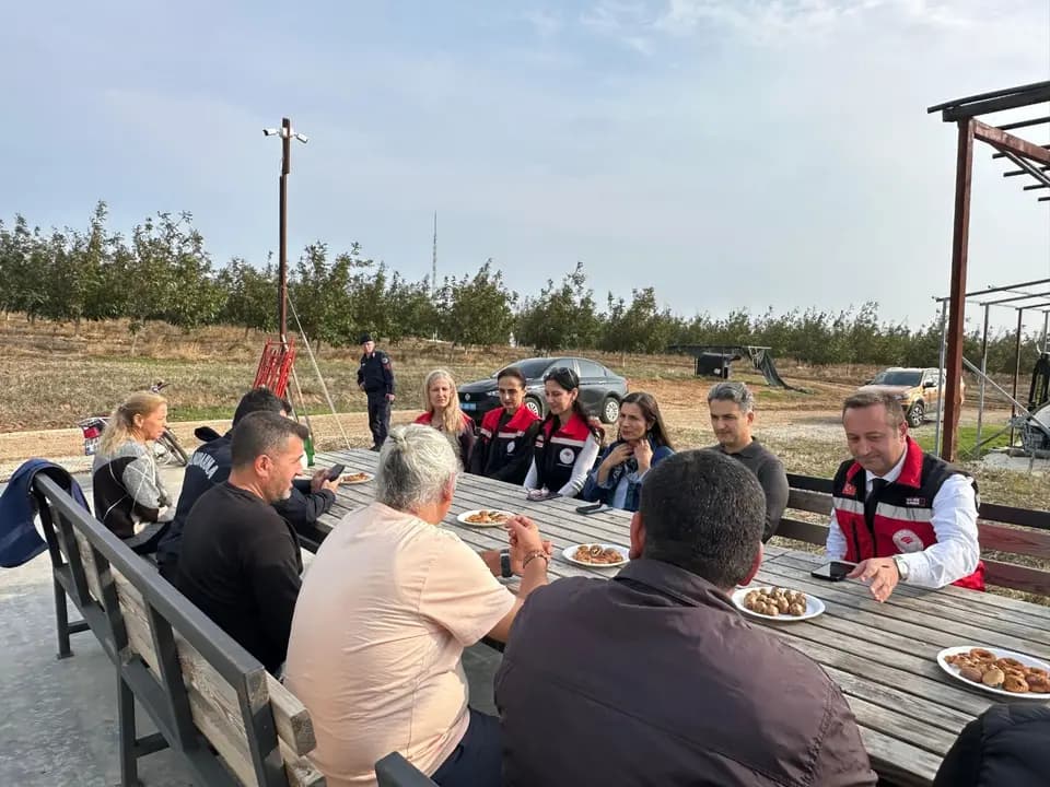 Şarköy Kızılcaterzi'de Ceviz Hasadı İncelendi