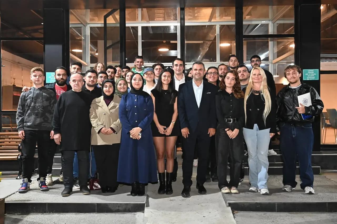 Başkan Nallar Üniversiteli Gençlerle Buluştu