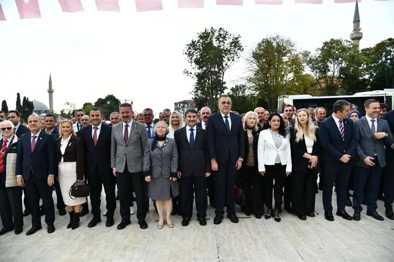 Tekirdağ'da 19 Ekim Muhtarlar Günü Çelenk Sunma Töreni Gerçekleştirildi