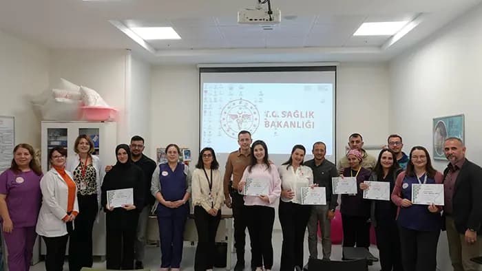 Tekirdağ Şehir Hastanesi'nde Gebe Okulu İçin Mezuniyet Töreni Düzenlendi
