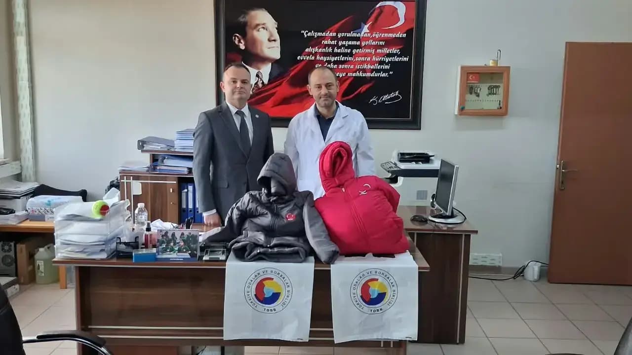 Tekirdağ Ticaret Odası'ndan 470 Öğrenciye Mont Desteği