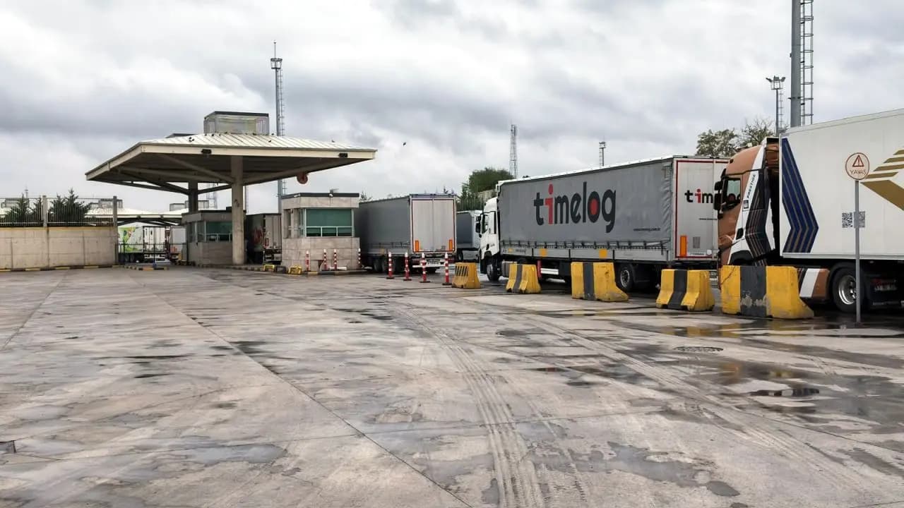 TIR Şoförlerinin Sınır Kapısındaki Eylemi Sona Erdi