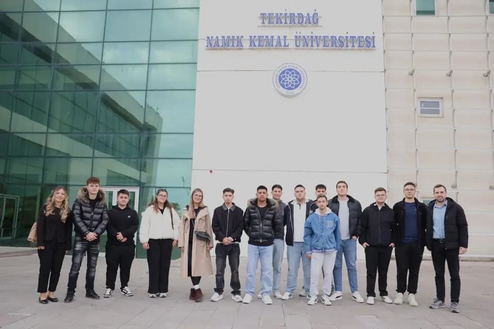 Liselilerden Tekirdağ Namık Kemal Üniversitesine Tanıtım Ziyareti