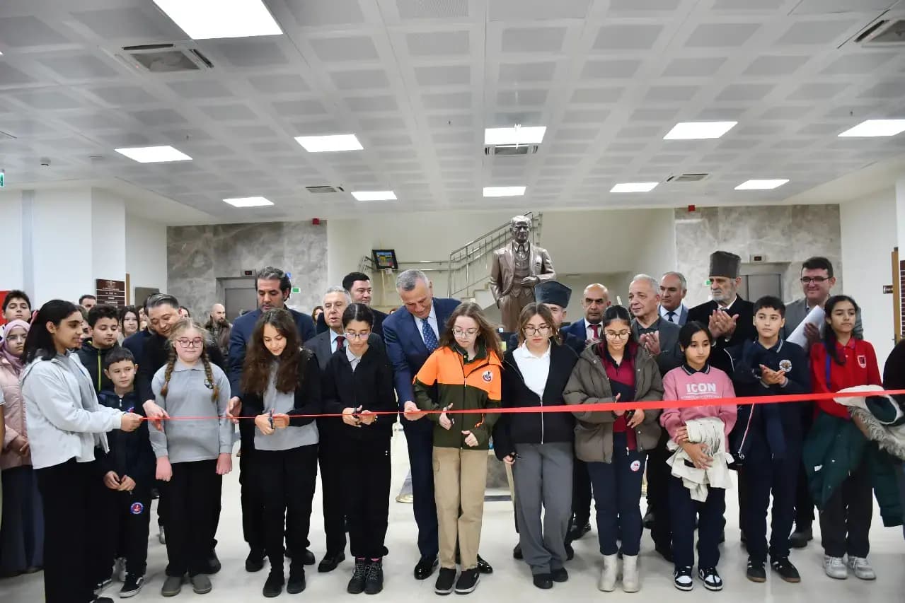 Çerkezköy'de Cumhuriyet Temalı Resim Sergisi Açıldı